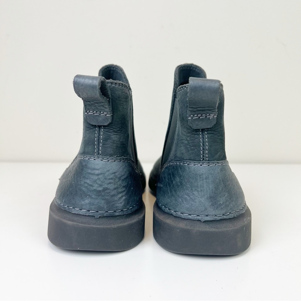 CLARKS Chelsea Boots HALE Mid Men’s‎ 7.5 Gray Nubuck Pull On - Picture 4 of 9